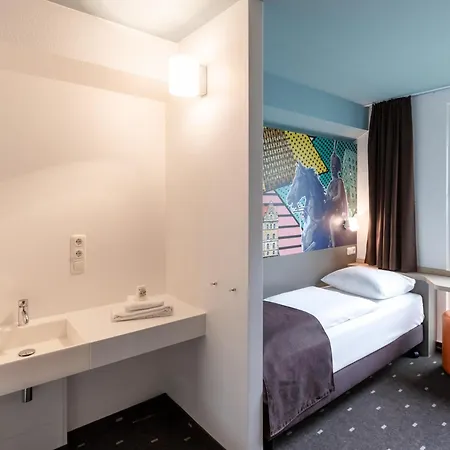 Hannover-lahe Hotel 3*