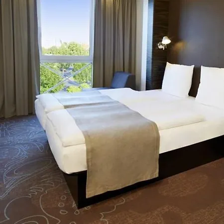 Hannover-lahe Hotel 3*